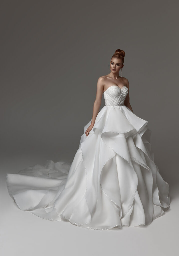 Wedding dresses from Adamaris: your perfect bridal look.